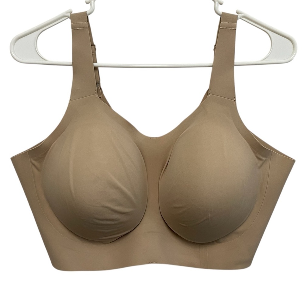 Evelyn and Bobbie the beyond bra nude